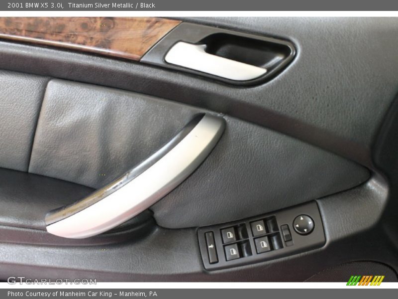 Titanium Silver Metallic / Black 2001 BMW X5 3.0i