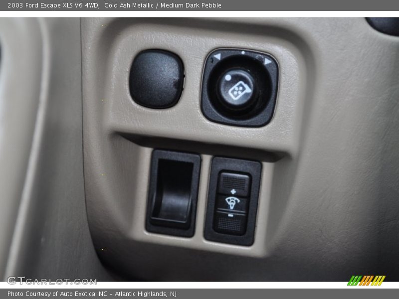 Controls of 2003 Escape XLS V6 4WD