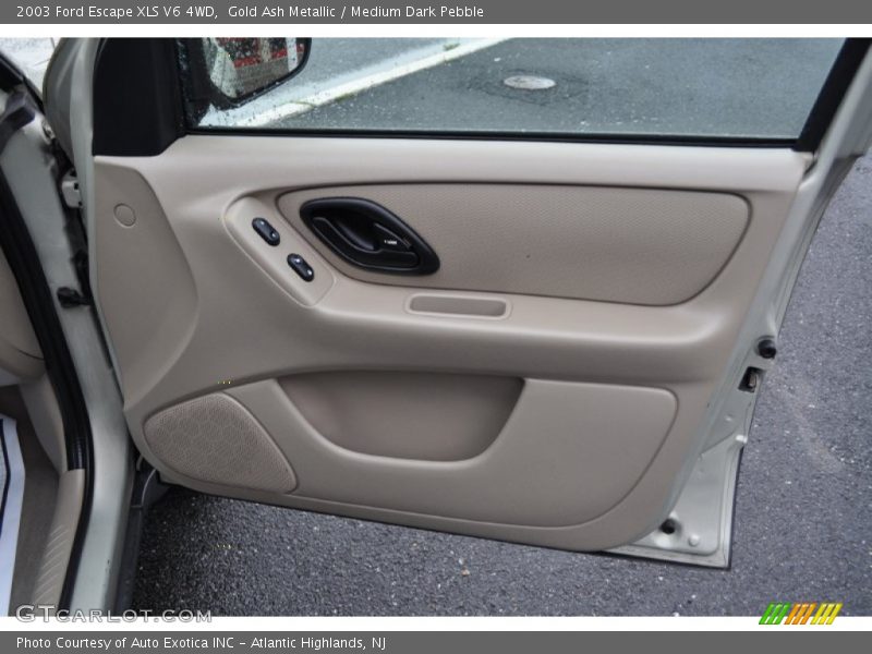 Door Panel of 2003 Escape XLS V6 4WD