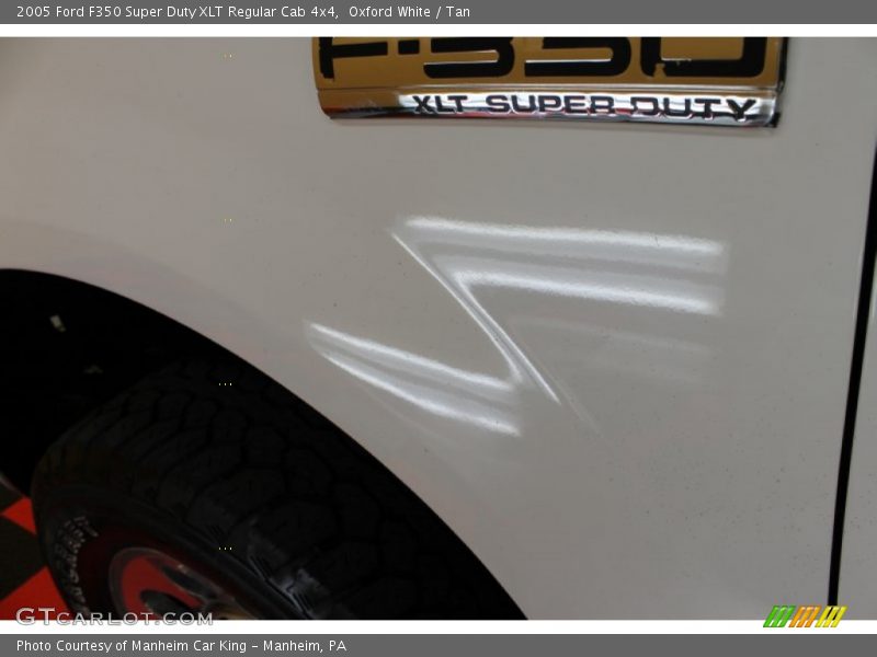  2005 F350 Super Duty XLT Regular Cab 4x4 Logo