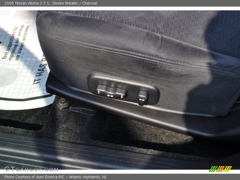 Smoke Metallic / Charcoal 2005 Nissan Altima 2.5 S