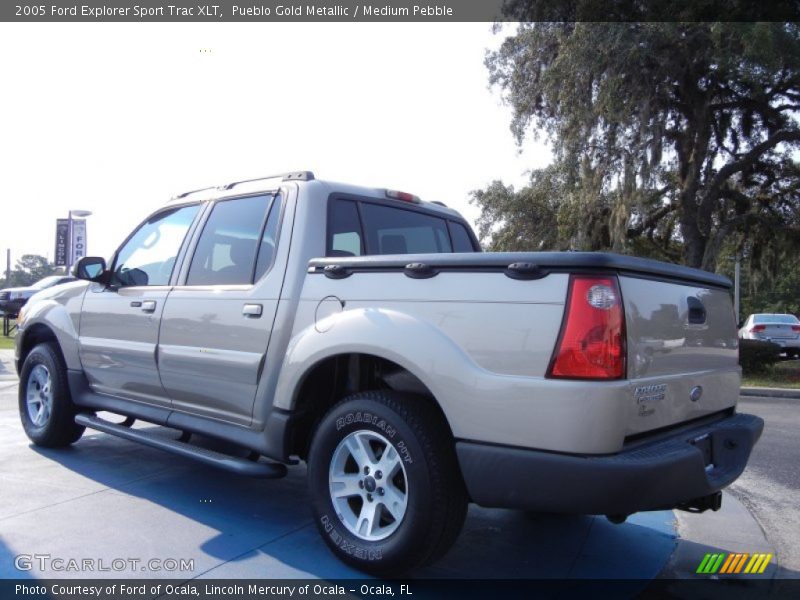 Pueblo Gold Metallic / Medium Pebble 2005 Ford Explorer Sport Trac XLT