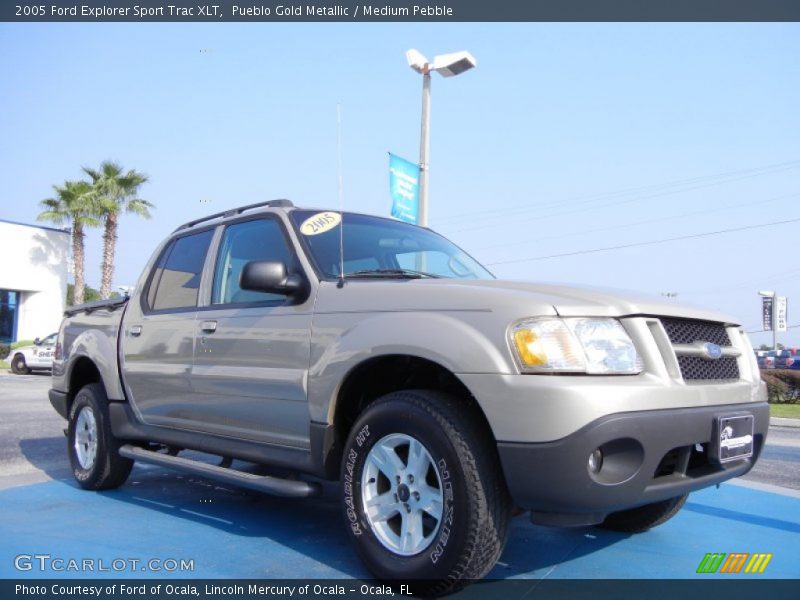 Pueblo Gold Metallic / Medium Pebble 2005 Ford Explorer Sport Trac XLT