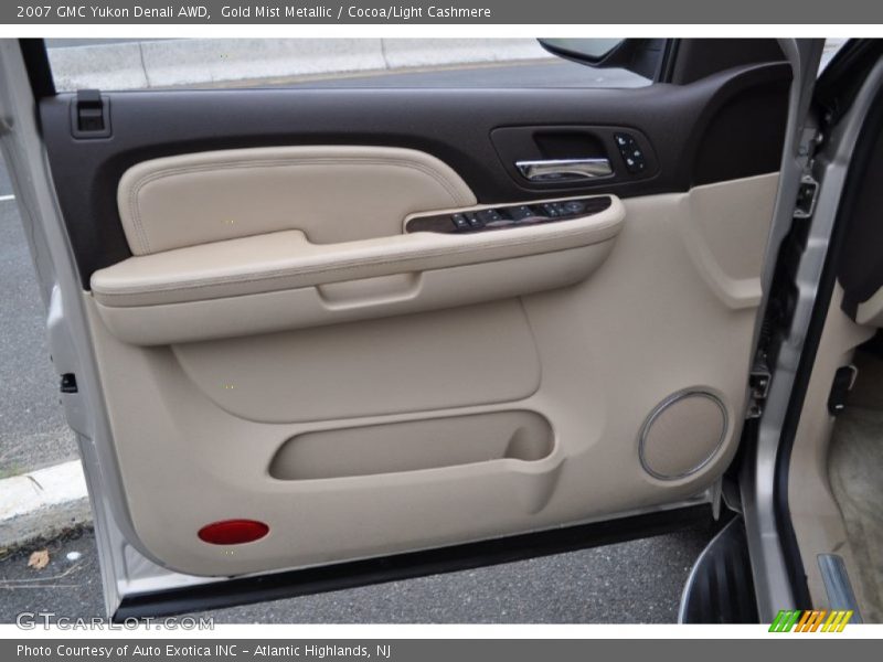 Gold Mist Metallic / Cocoa/Light Cashmere 2007 GMC Yukon Denali AWD