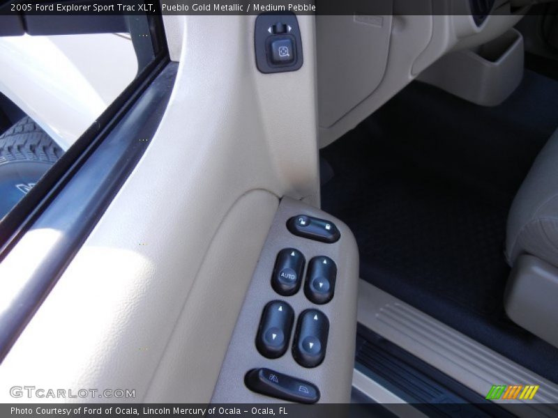Pueblo Gold Metallic / Medium Pebble 2005 Ford Explorer Sport Trac XLT