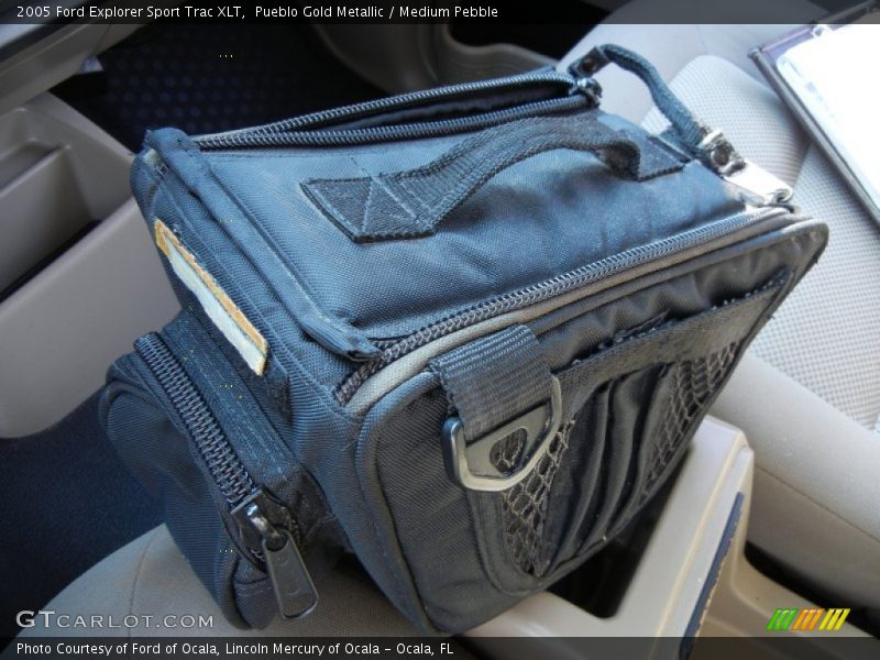 Pueblo Gold Metallic / Medium Pebble 2005 Ford Explorer Sport Trac XLT
