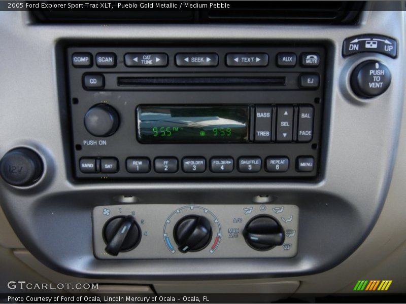 Pueblo Gold Metallic / Medium Pebble 2005 Ford Explorer Sport Trac XLT