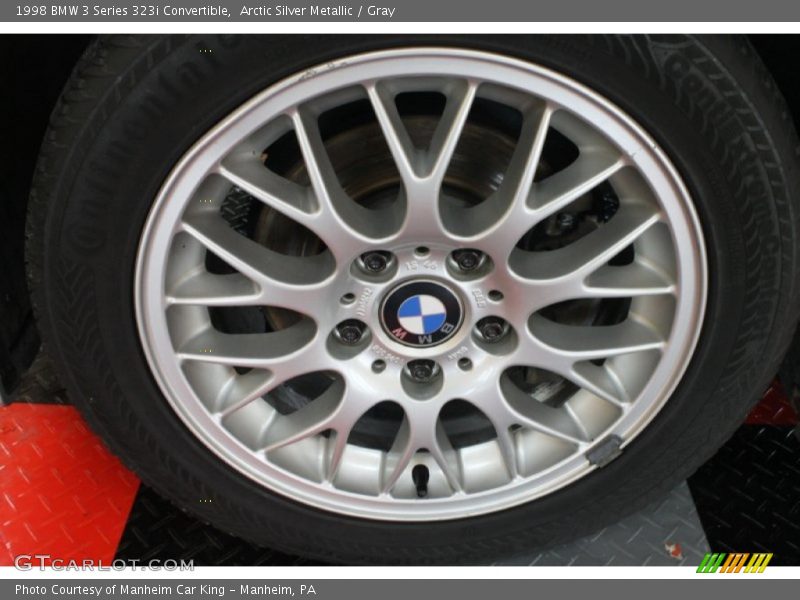  1998 3 Series 323i Convertible Wheel