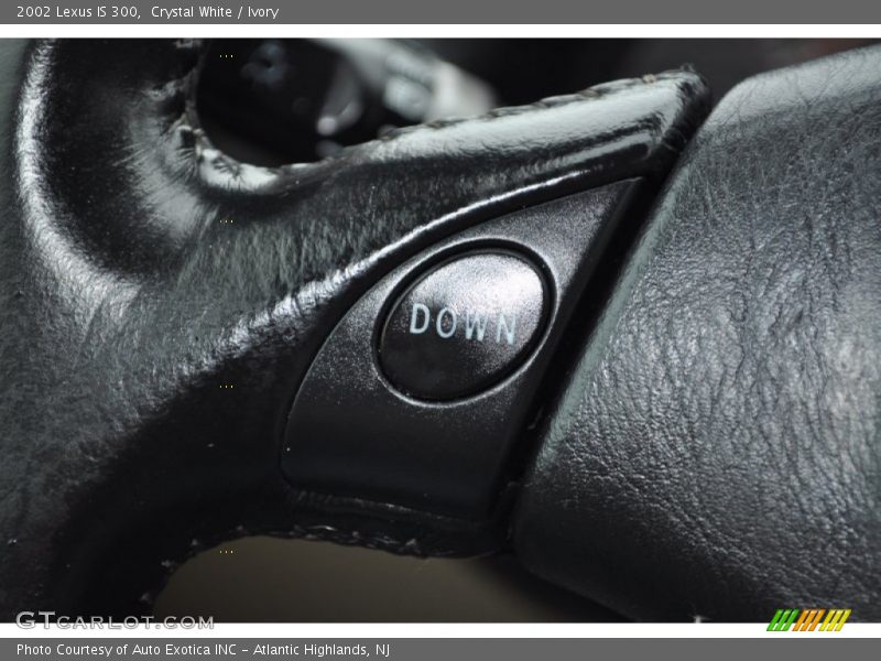 Crystal White / Ivory 2002 Lexus IS 300