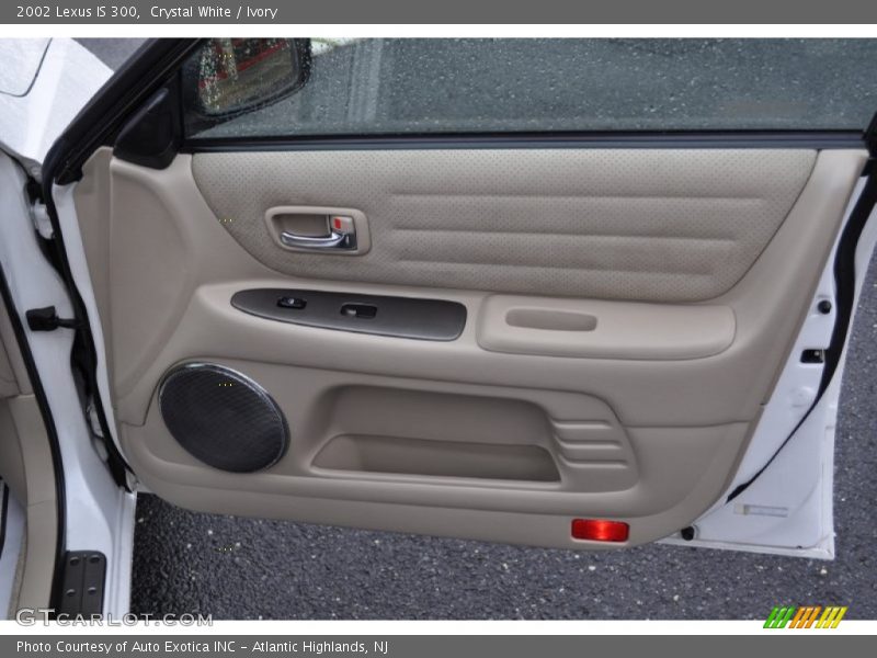 Crystal White / Ivory 2002 Lexus IS 300