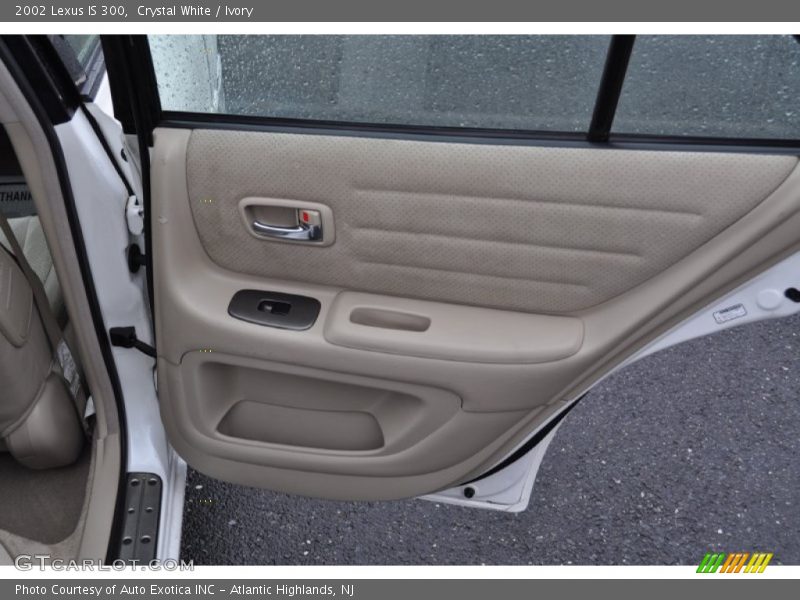 Crystal White / Ivory 2002 Lexus IS 300