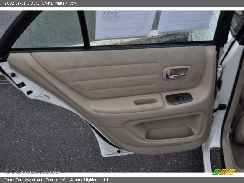 Crystal White / Ivory 2002 Lexus IS 300