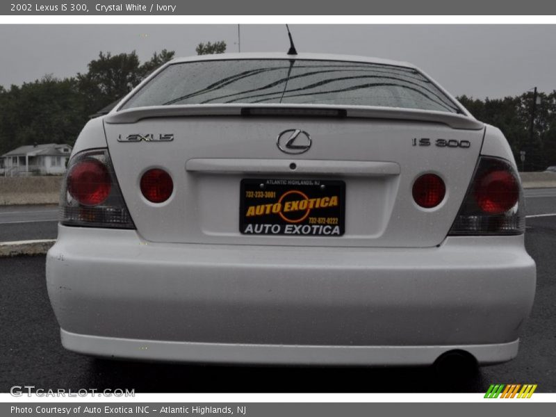 Crystal White / Ivory 2002 Lexus IS 300