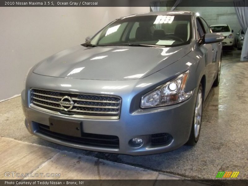 Ocean Gray / Charcoal 2010 Nissan Maxima 3.5 S
