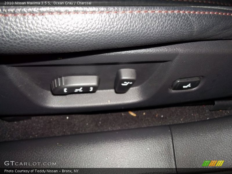 Ocean Gray / Charcoal 2010 Nissan Maxima 3.5 S