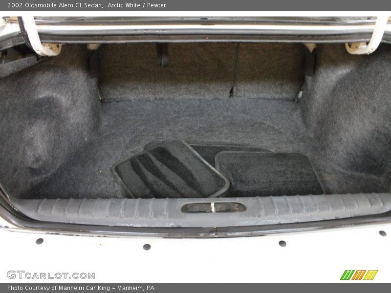 Arctic White / Pewter 2002 Oldsmobile Alero GL Sedan