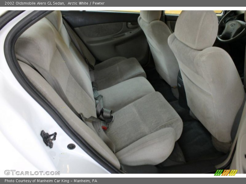 Arctic White / Pewter 2002 Oldsmobile Alero GL Sedan