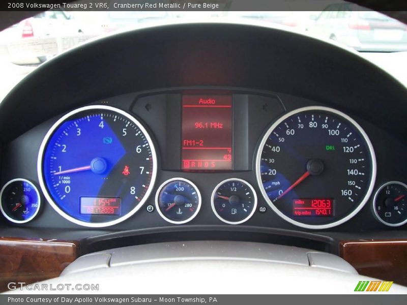 Cranberry Red Metallic / Pure Beige 2008 Volkswagen Touareg 2 VR6