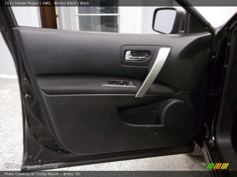 Wicked Black / Black 2011 Nissan Rogue S AWD