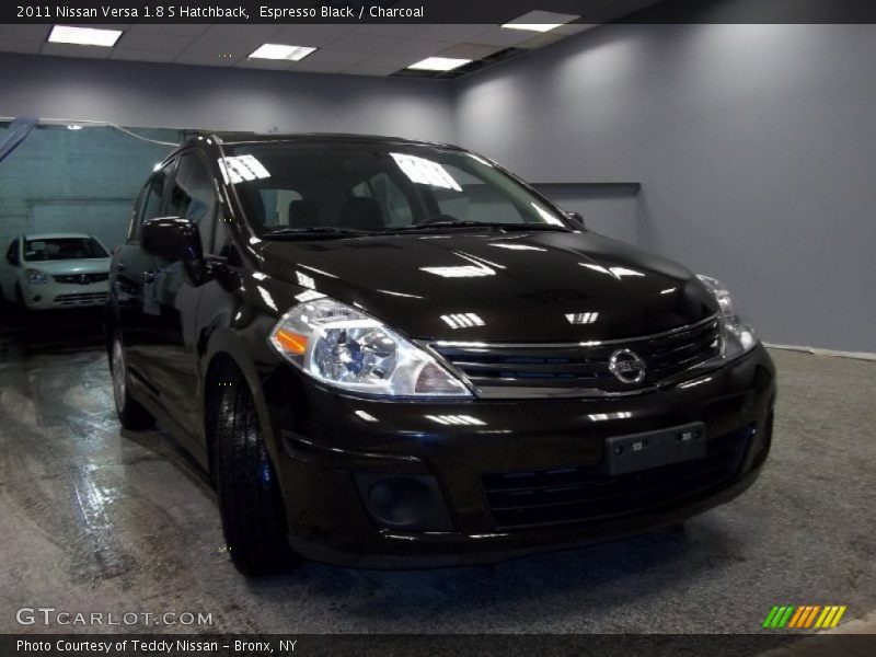 Espresso Black / Charcoal 2011 Nissan Versa 1.8 S Hatchback