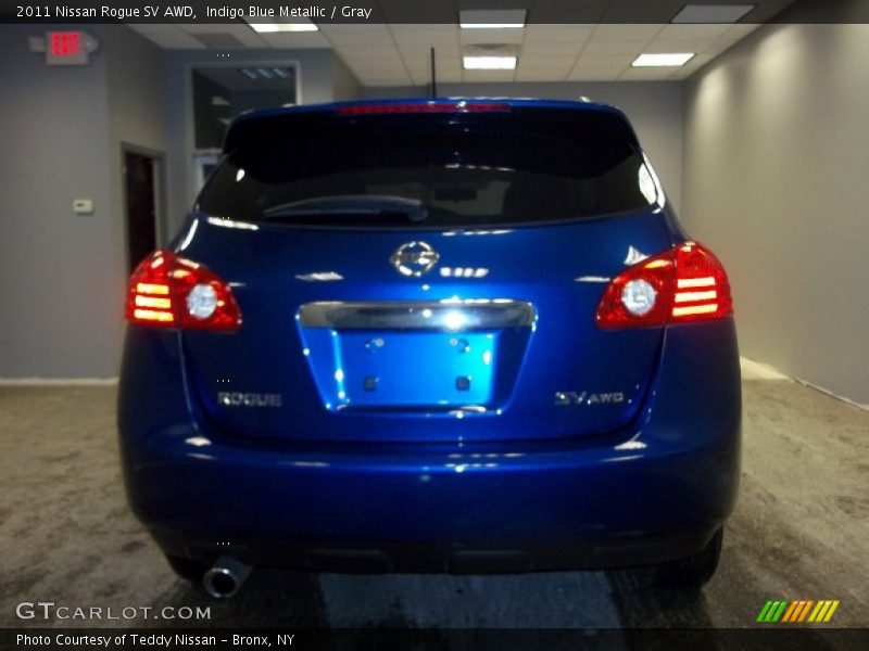 Indigo Blue Metallic / Gray 2011 Nissan Rogue SV AWD