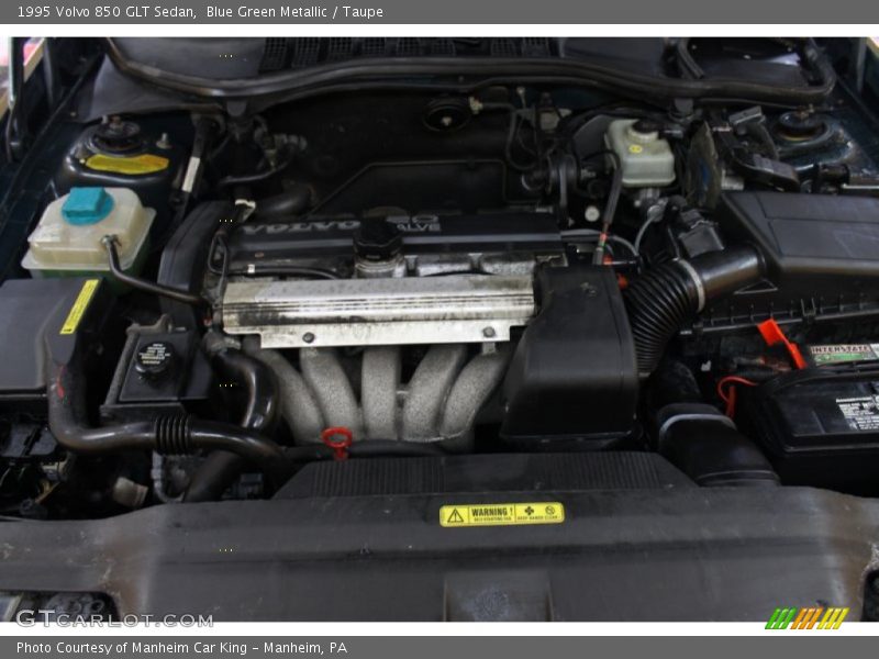  1995 850 GLT Sedan Engine - 2.4 Liter DOHC 20-Valve 5 Cylinder
