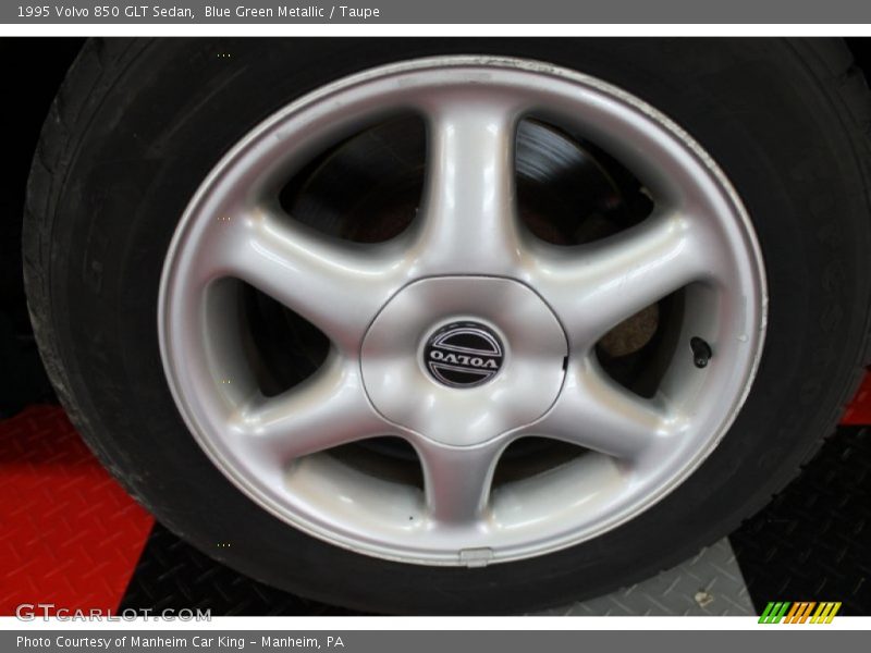  1995 850 GLT Sedan Wheel