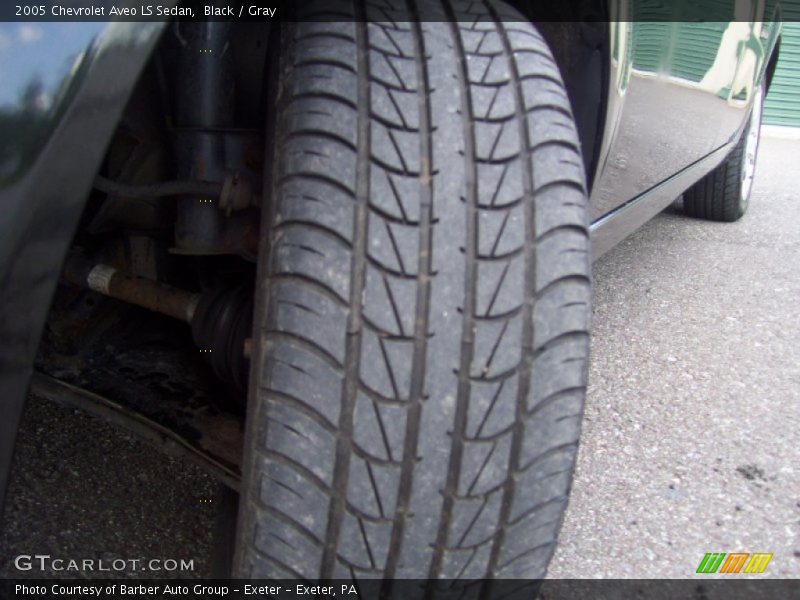Black / Gray 2005 Chevrolet Aveo LS Sedan