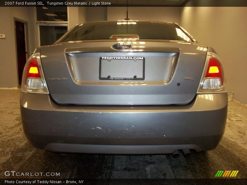 Tungsten Grey Metallic / Light Stone 2007 Ford Fusion SEL