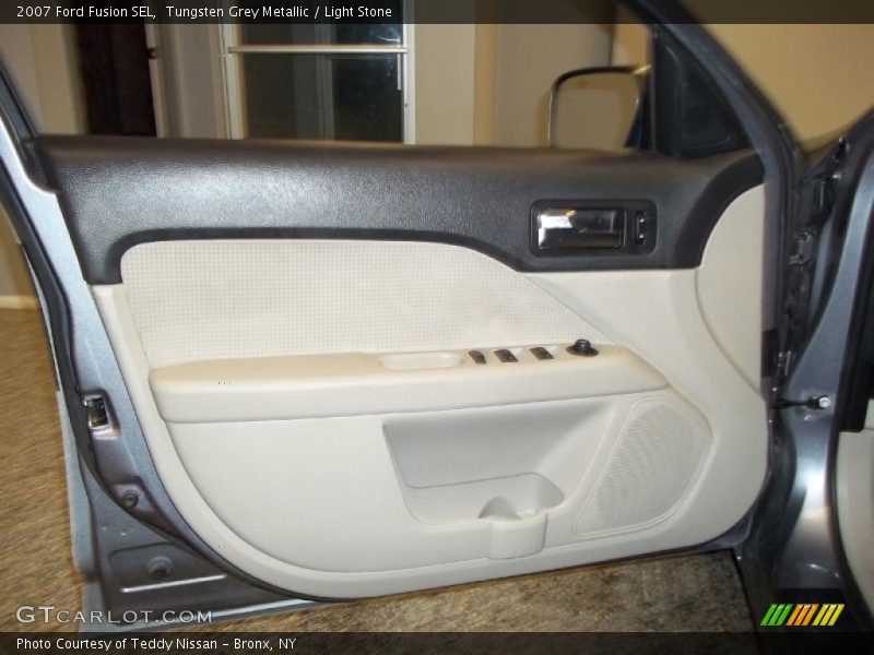 Tungsten Grey Metallic / Light Stone 2007 Ford Fusion SEL
