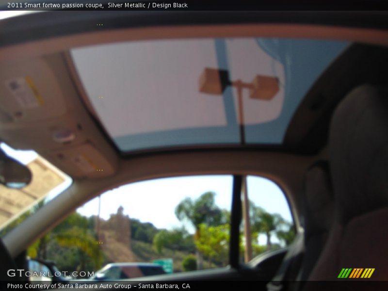 Silver Metallic / Design Black 2011 Smart fortwo passion coupe