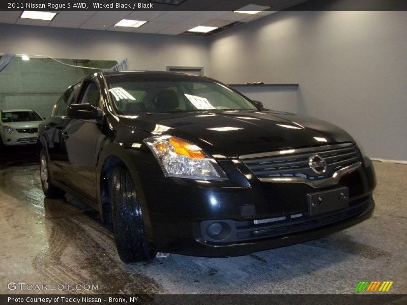 Wicked Black / Black 2011 Nissan Rogue S AWD
