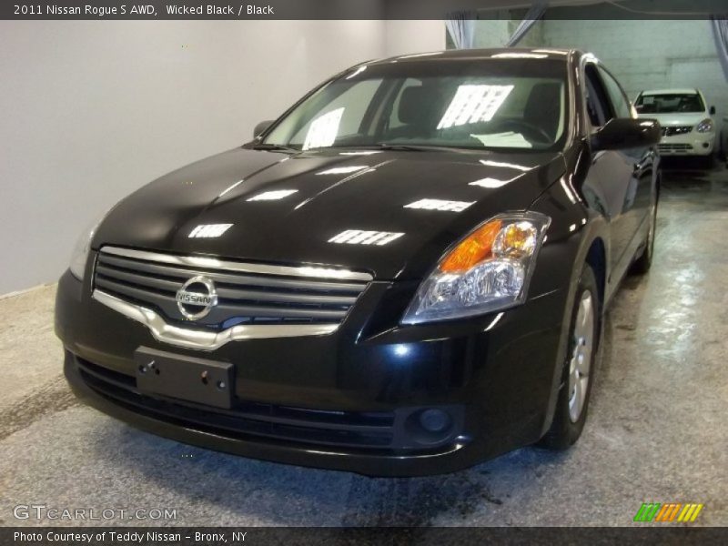 Wicked Black / Black 2011 Nissan Rogue S AWD