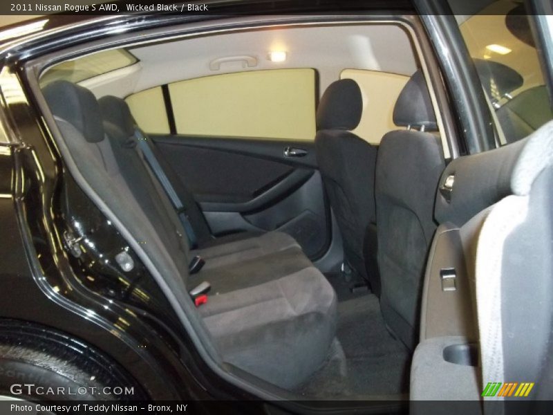 Wicked Black / Black 2011 Nissan Rogue S AWD