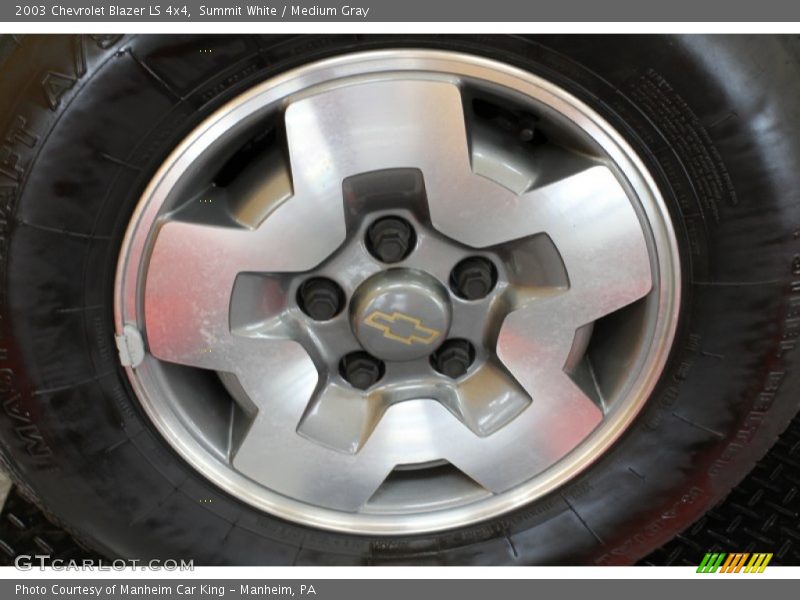 Summit White / Medium Gray 2003 Chevrolet Blazer LS 4x4