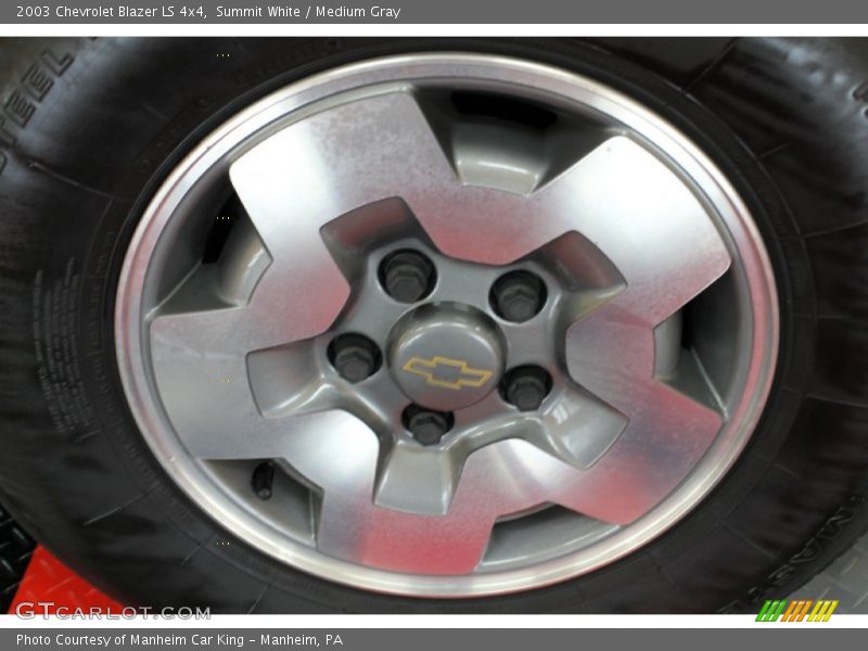 Summit White / Medium Gray 2003 Chevrolet Blazer LS 4x4