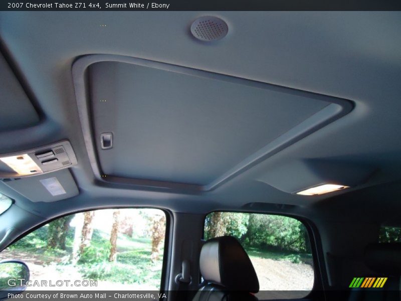 Sunroof of 2007 Tahoe Z71 4x4