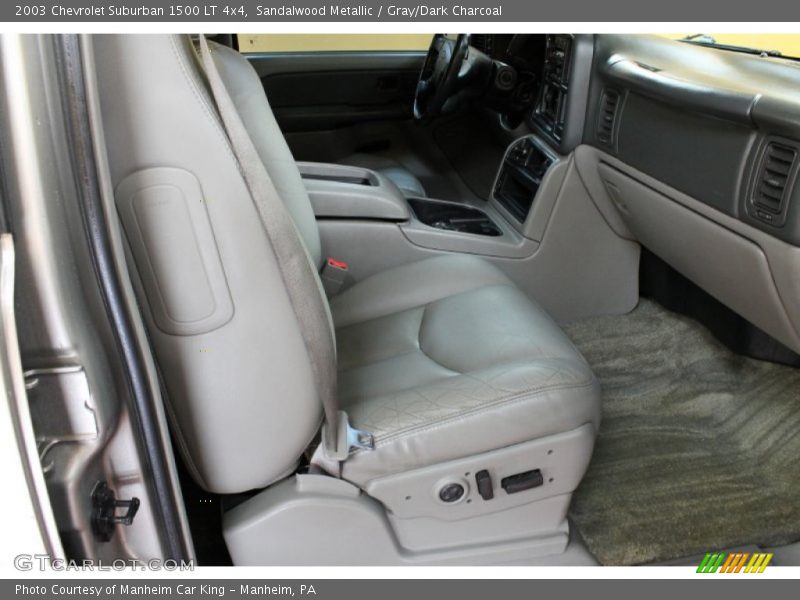 Sandalwood Metallic / Gray/Dark Charcoal 2003 Chevrolet Suburban 1500 LT 4x4