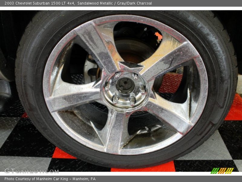 Sandalwood Metallic / Gray/Dark Charcoal 2003 Chevrolet Suburban 1500 LT 4x4