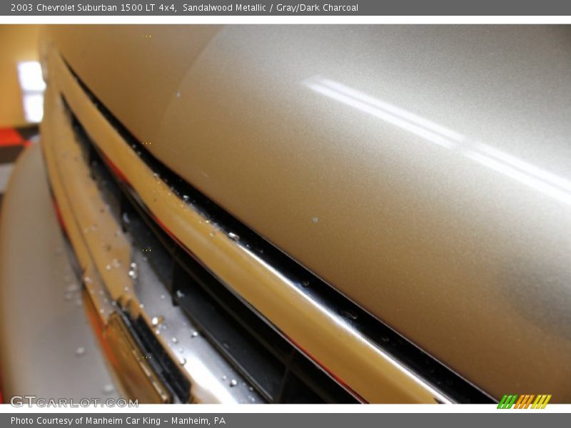 Sandalwood Metallic / Gray/Dark Charcoal 2003 Chevrolet Suburban 1500 LT 4x4