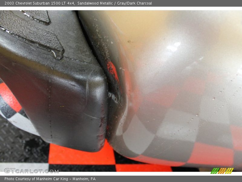 Sandalwood Metallic / Gray/Dark Charcoal 2003 Chevrolet Suburban 1500 LT 4x4