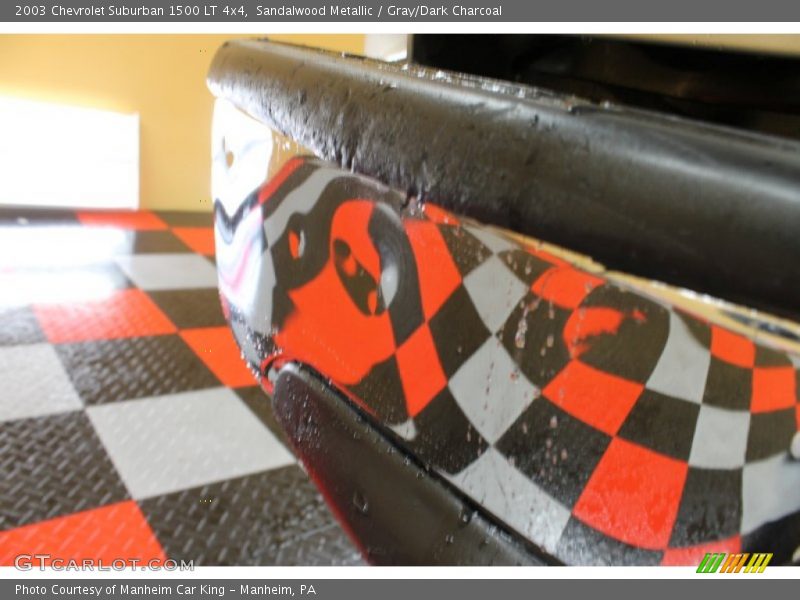 Sandalwood Metallic / Gray/Dark Charcoal 2003 Chevrolet Suburban 1500 LT 4x4