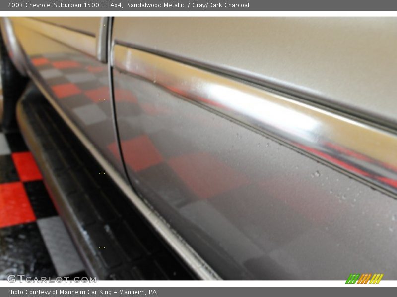 Sandalwood Metallic / Gray/Dark Charcoal 2003 Chevrolet Suburban 1500 LT 4x4