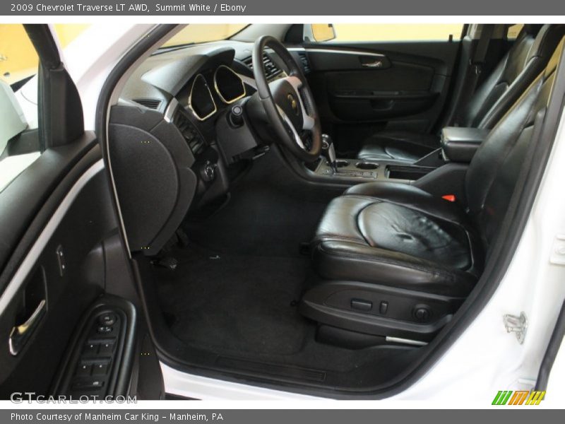 Summit White / Ebony 2009 Chevrolet Traverse LT AWD
