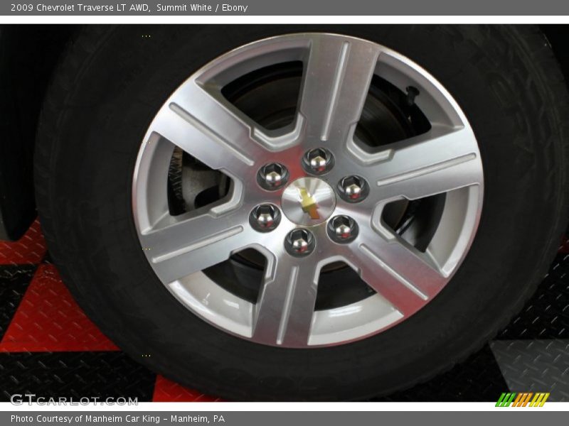 Summit White / Ebony 2009 Chevrolet Traverse LT AWD