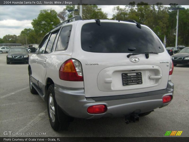 Nordic White / Beige 2004 Hyundai Santa Fe GLS