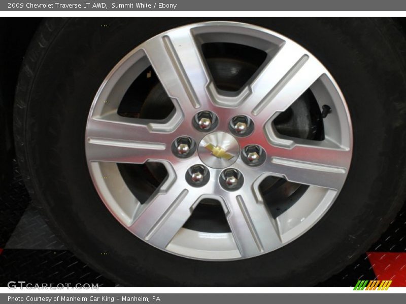 Summit White / Ebony 2009 Chevrolet Traverse LT AWD