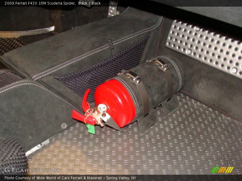 Tool Kit of 2009 F430 16M Scuderia Spider