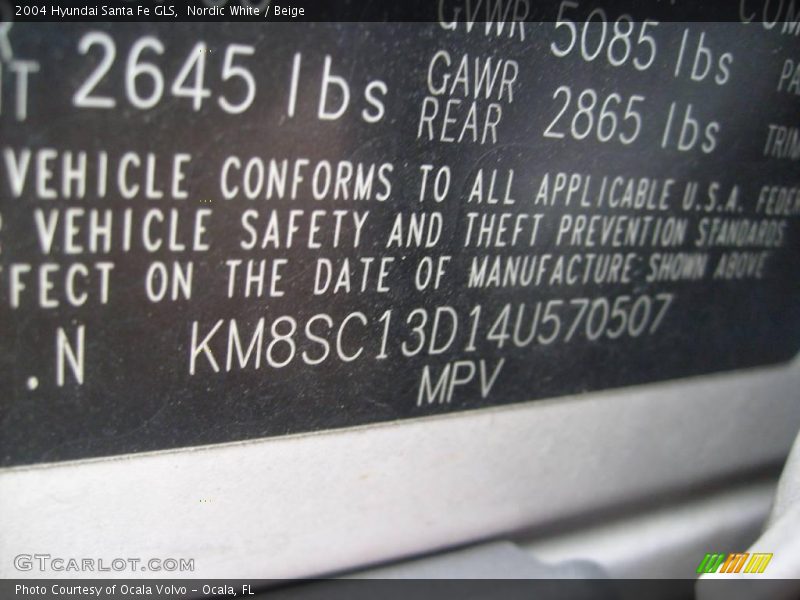 Nordic White / Beige 2004 Hyundai Santa Fe GLS