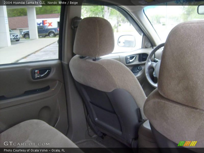 Nordic White / Beige 2004 Hyundai Santa Fe GLS